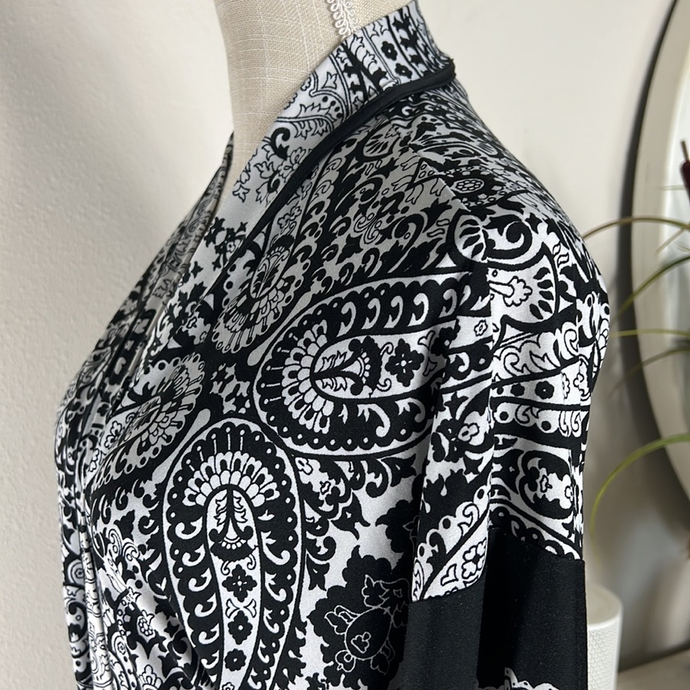 In Bloom S Mixed Pattern Robe - Picture 6 of 16